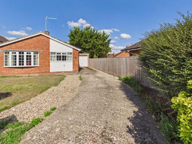 Bungalow for sale in Chepping Wycombe, Loudwater