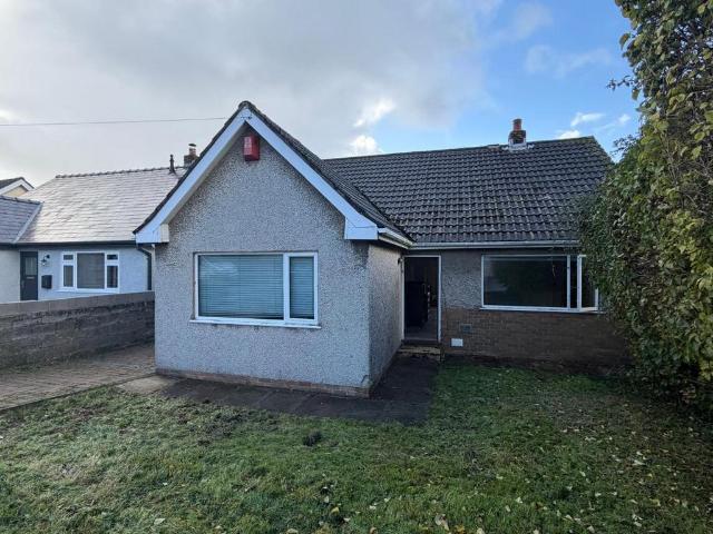 Bungalow for sale in Porthcawl, Newton
