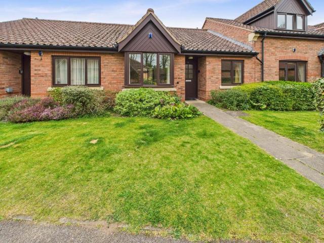 Bungalow for sale in Oadby, Leicestershire