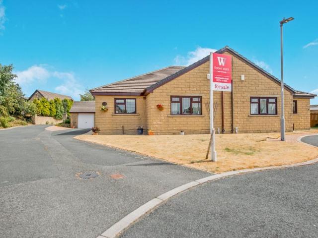 Bungalow for sale in Wrose, West Yorkshire
