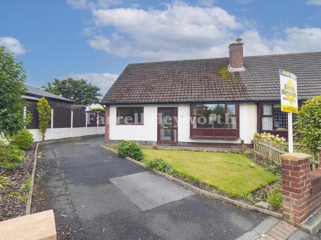 Bungalow for sale in Tardy Gate, Firbank