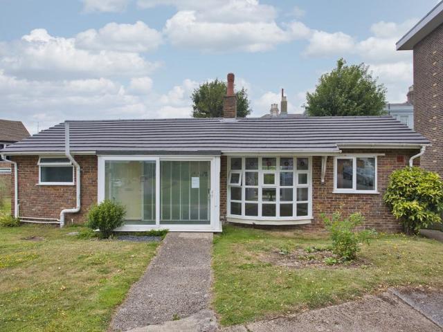Bungalow for sale in Lower Walmer, Ash