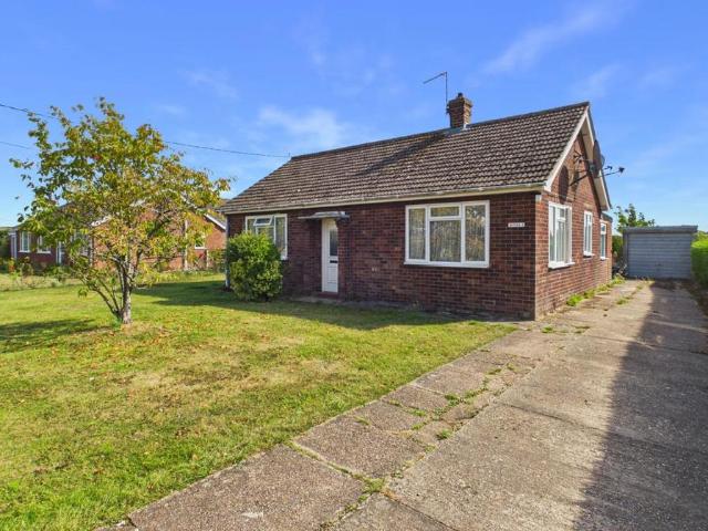 Bungalow for sale in Bucknall, Belleau