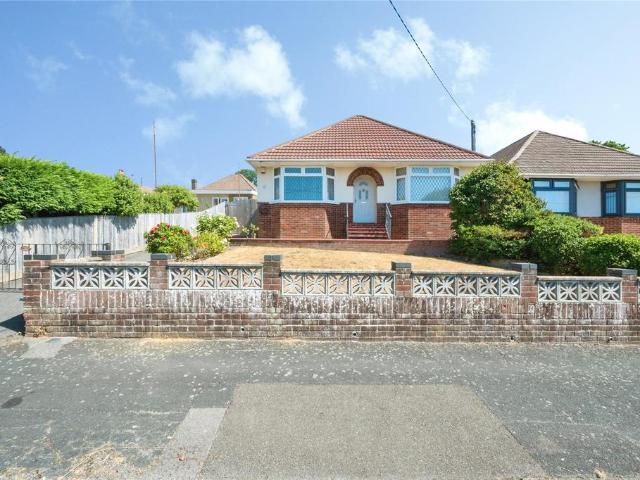 Bungalow for sale in Thornhill, City Of Southampton