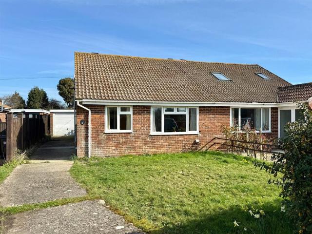 Bungalow for sale in Milford-on-Sea, Ashurst Bridge