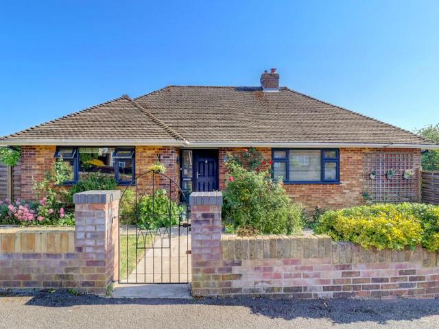 Bungalow for sale in Penn Bottom, Buckinghamshire