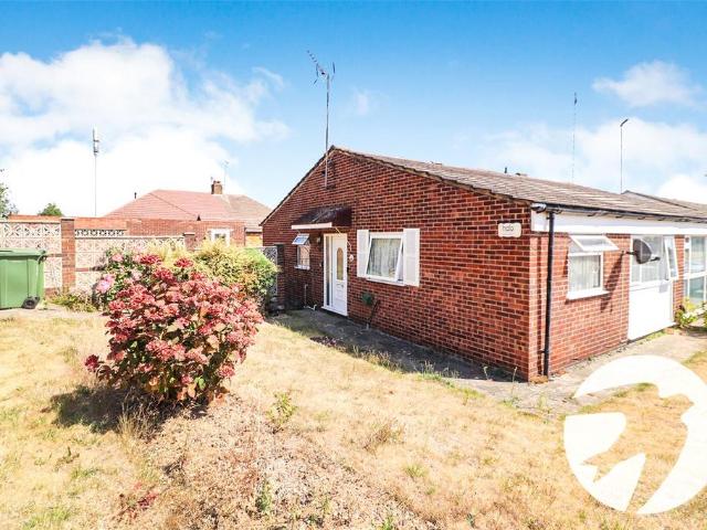 Bungalow for sale in Northumberland Heath, Greater London