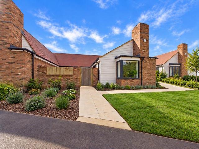 Bungalow for sale in New House Farm, Ashford