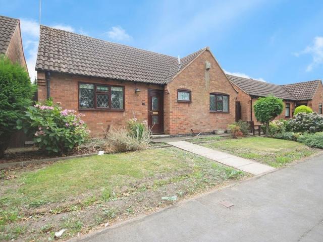 Bungalow for sale in Camp Hill, Warwickshire