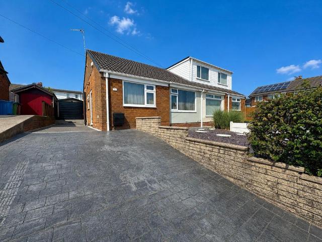 Bungalow for sale in Lady House, Burnedge