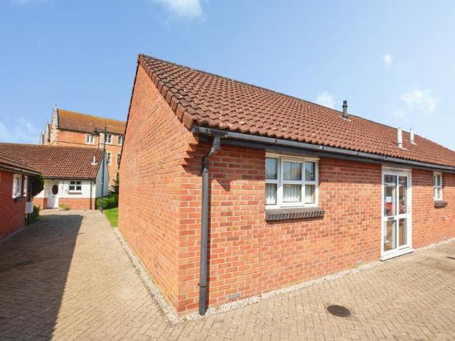 Bungalow for sale in Burnham-on-Sea and Highbridge, Burnham-on-sea