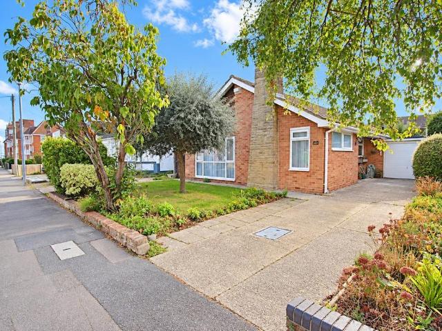 Bungalow for sale in Clacton-on-Sea, Tendring