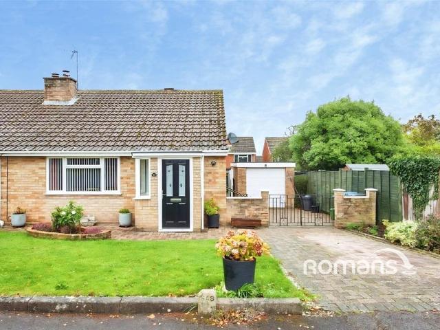 Bungalow for sale in Moulsham Green, Hart