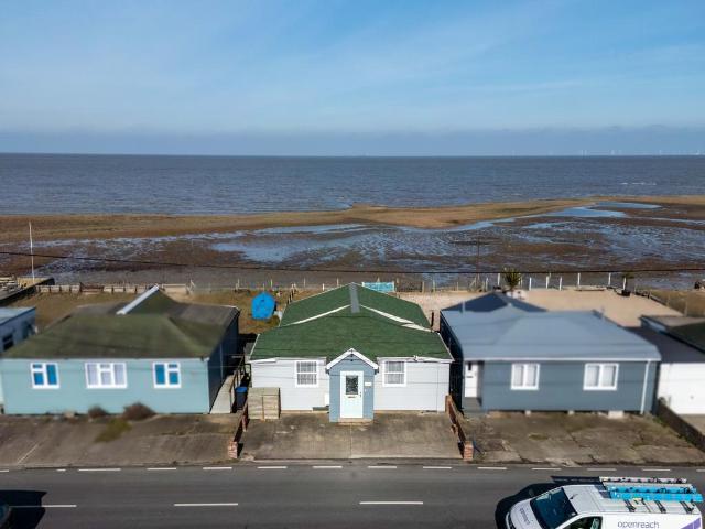 Bungalow for sale in The Bridge, Kent
