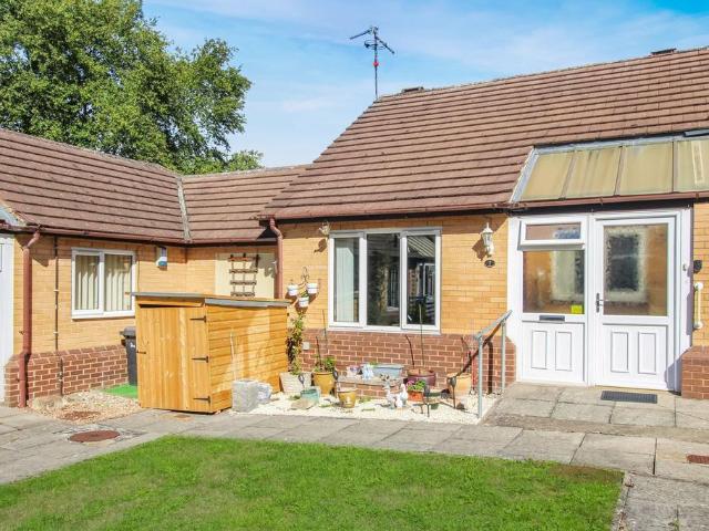 Bungalow for sale in New Bilton, Warwickshire