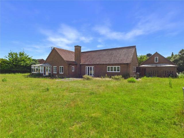 Bungalow for sale in Eastbridge, Suffolk