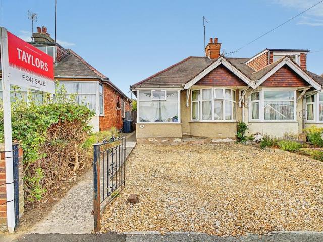 Bungalow for sale in Northampton, Northamptonshire