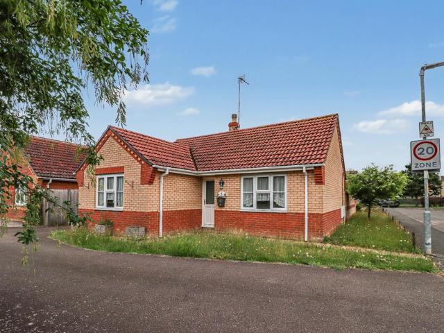 Bungalow for sale in Watlington, Brookville