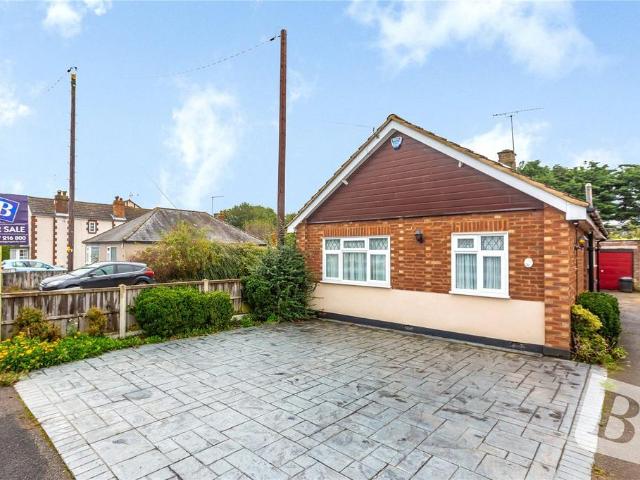 Bungalow for sale in Pilgrims' Hatch, Navestock Side