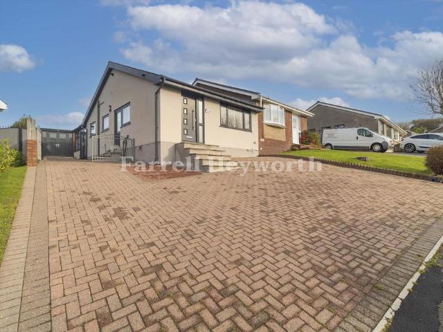 Bungalow for sale in Stank