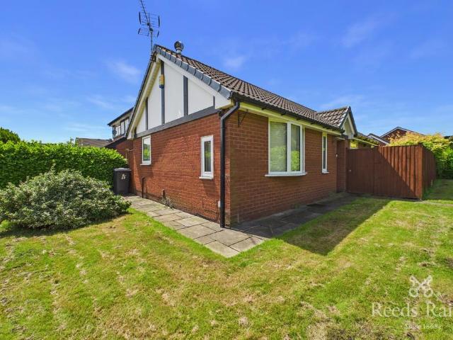 Bungalow for sale in Poolstock, Wigan