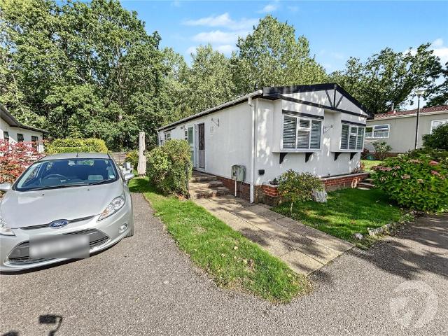 Bungalow for sale in Joydens Wood, Monks Orchard