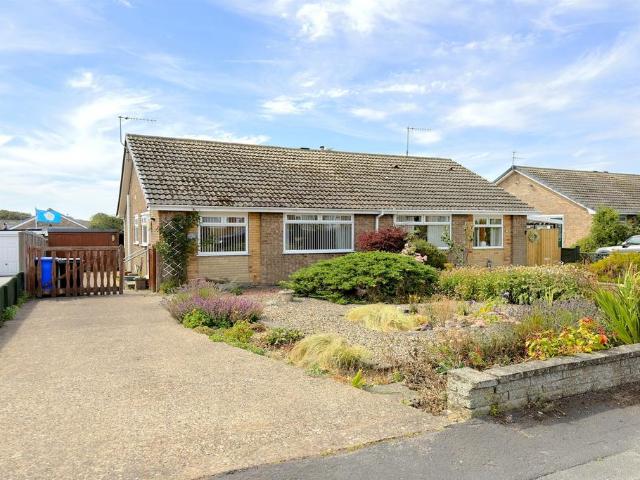 Bungalow for sale in The Pastures, Filey