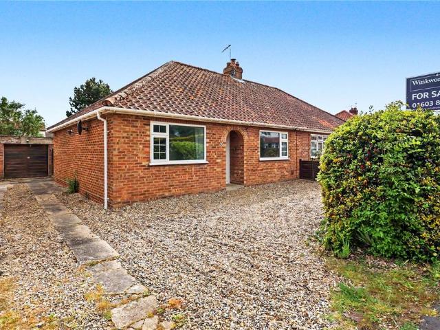 Bungalow for sale in Crostwick, Norfolk