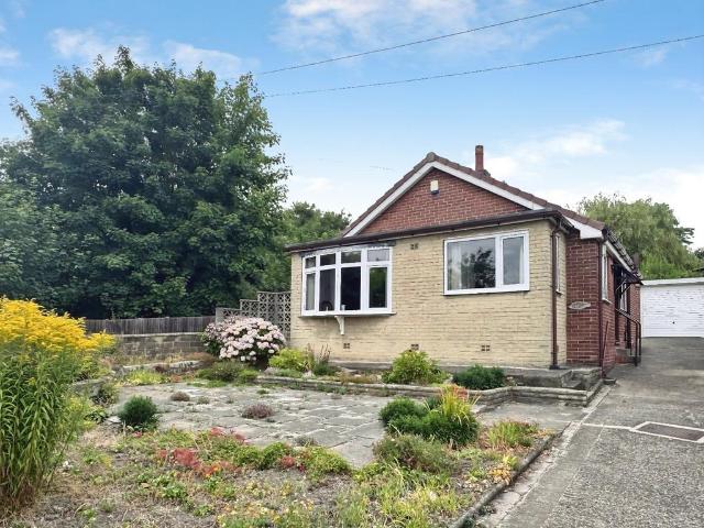 Bungalow for sale in Firthcliffe, Liversedge