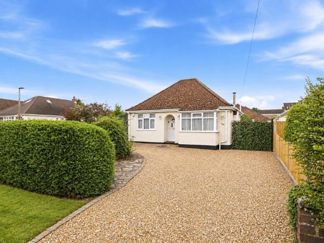 Bungalow for sale in Pouchen End, Hertfordshire