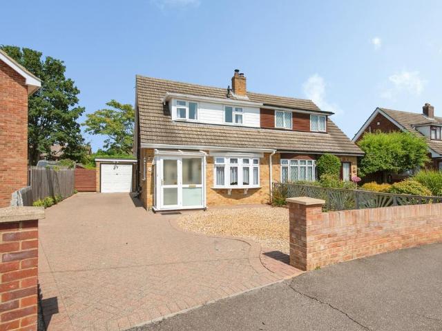 Bungalow for sale in Biggleswade, Bedfordshire