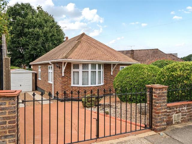 Bungalow for sale in Green Street Green, Greater London
