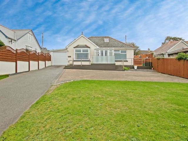 Bungalow for sale in Moresk, Penweathers