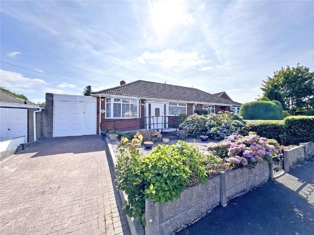 Bungalow for sale in Landywood, Great Chatwell