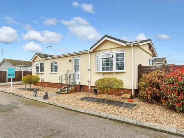 Bungalow for sale in North Shoebury, Alton Barnes