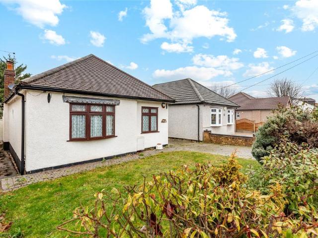 Bungalow for sale in Cranham, Greater London