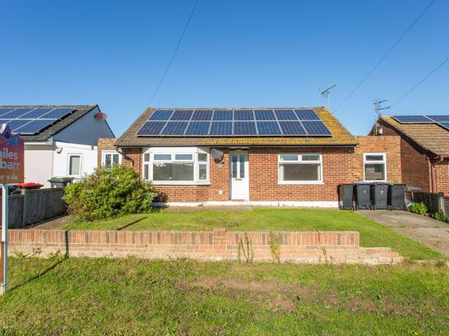 Bungalow for sale in Studd Hill, Canterbury