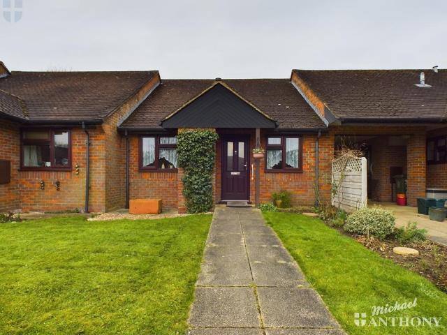 Bungalow for sale in Bierton