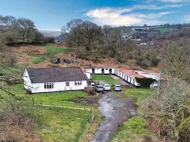 Bungalow for sale in Bedlinog, Wales