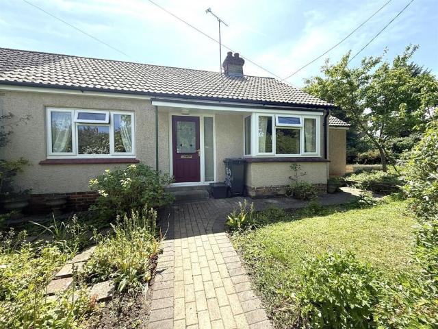 Bungalow for sale in Pewsham, Chippenham