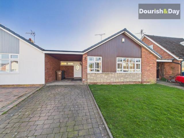Bungalow for sale in Berkswich, Baswich