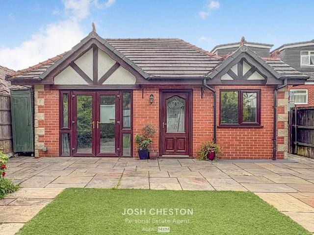 Bungalow for sale in Burnedge, Greater Manchester
