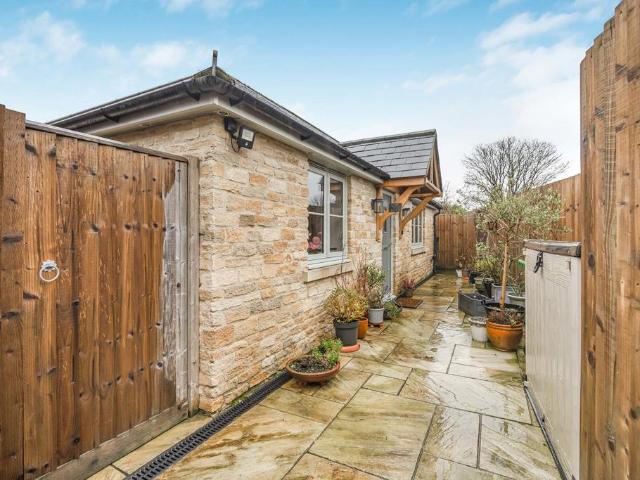 Bungalow for sale in Tetbury, Fossebridge