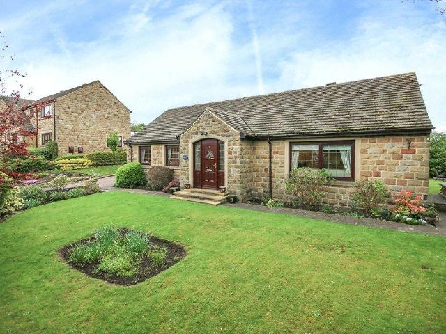 Bungalow for sale in Little Gomersal, West Yorkshire