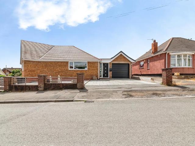 Bungalow for sale in Gedling, East Midlands