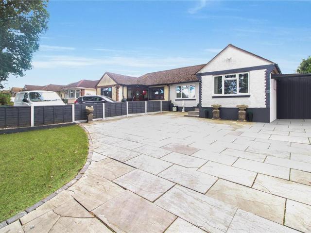 Bungalow for sale in Alton Barnes, Essex