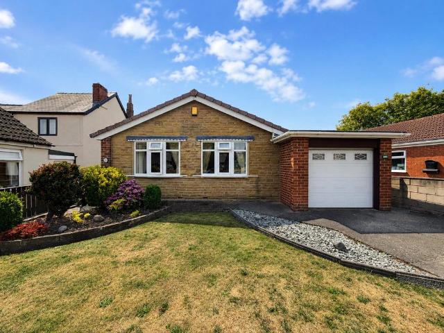 Bungalow for sale in Allerton Bywater, West Yorkshire