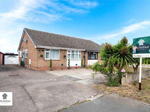 Bungalow for sale in Harworth Bircotes, Costhorpe