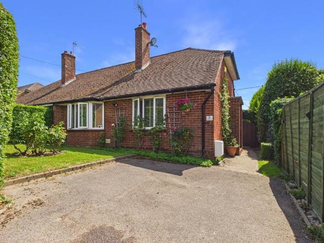 Bungalow for sale in Chepping Wycombe, Flackwell Heath