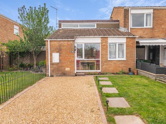 Bungalow for sale in Deans Hill, Wales